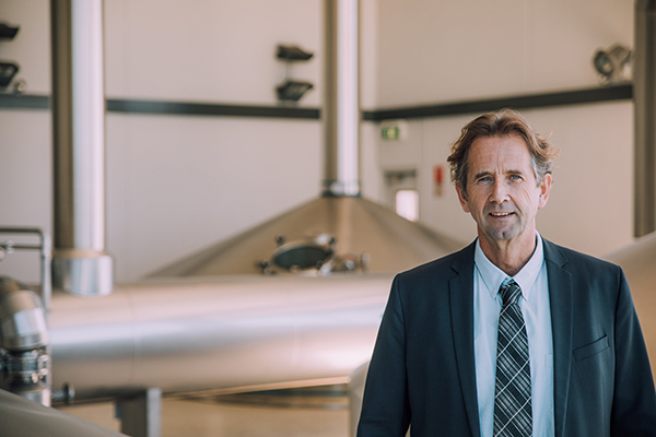 Peter Simons600 Peter Simons600