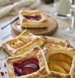 RUSTIC WINTER FRUIT TARTS 