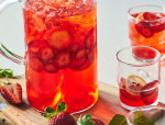 Rosé & Strawberry Spritz