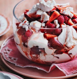 Pimm's Eton Mess
