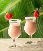 STRAWBERRY COCONUT COLADA